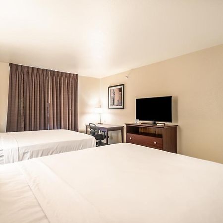 Cobblestone Hotel & Suites - Newport المظهر الخارجي الصورة