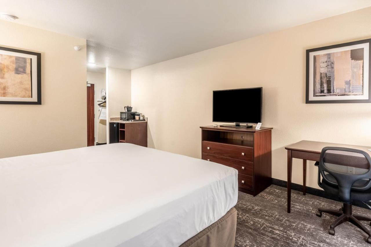 Cobblestone Hotel & Suites - Newport المظهر الخارجي الصورة