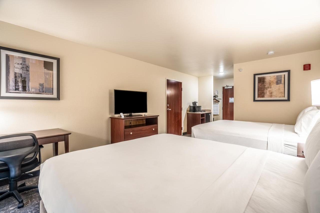 Cobblestone Hotel & Suites - Newport المظهر الخارجي الصورة